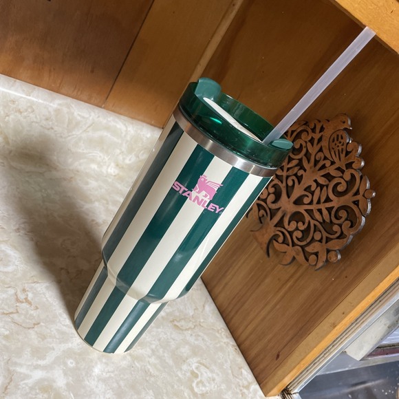Stanley X Oasis Flowstate Quencher H2.0 Tumbler 40oz Green Cabana Stripe USED - Picture 2 of 11